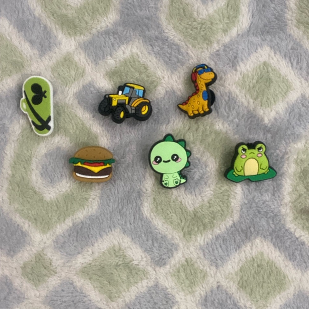 Kids Cartoon Shoe Charms Set - Green, Yellow, Brown